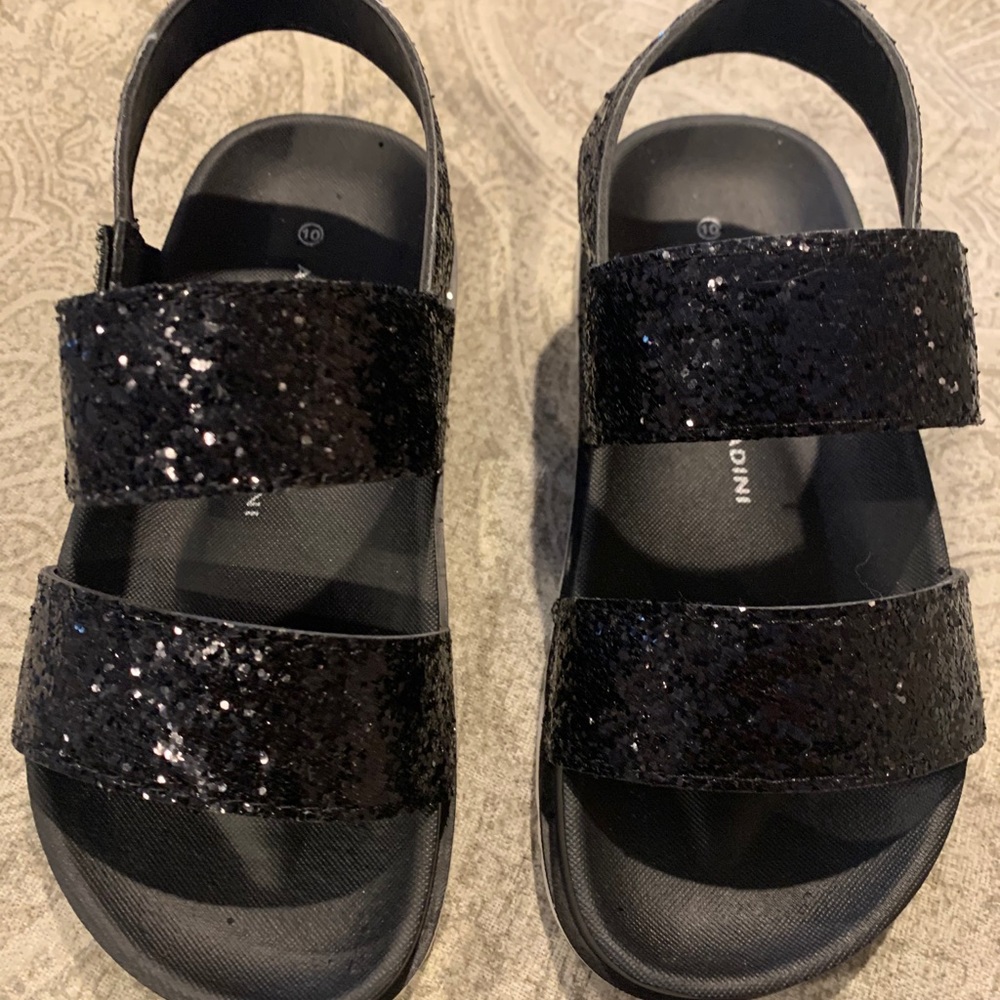 Adrienne Vittadini Toddler Sparkled Black Sandals
